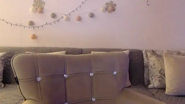 YourfantasyGiuly online show from 07/17/26, 02:13