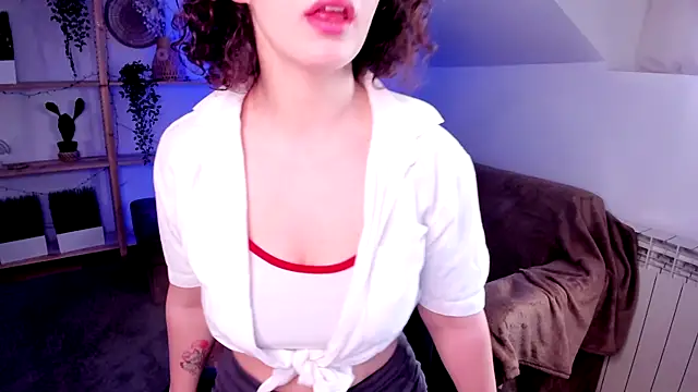 CurlyVixen online show from 03/17/25, 07:13