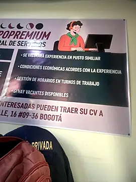 Snapshot of Megan-01- chatting on 10/09/25, 12:14 Megan-01- online show from 10/09/25, 12:14