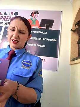 Snapshot of Megan-01- chatting on 10/22/25, 12:16 Megan-01- online show from 10/22/25, 12:16