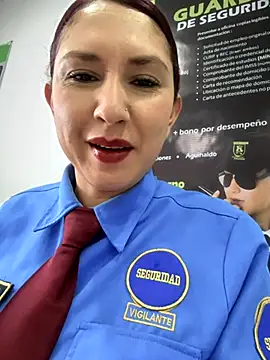 Snapshot of Megan-01- chatting on 11/18/25, 12:42 Megan-01- online show from 11/18/25, 12:42