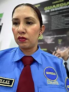 Snapshot of Megan-01- chatting on 12/02/25, 12:32 Megan-01- online show from 12/02/25, 12:32