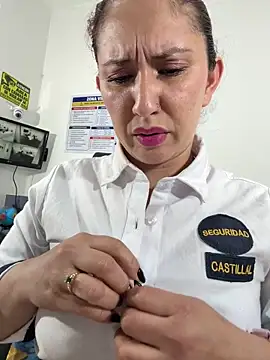 Megan-01- online show from 05/19/26, 11:22