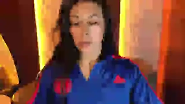 Snapshot of Isabella_Collen_v chatting on 07/07/26, 01:04 Isabella Collen v online show from 07/07/26, 01:04