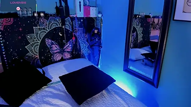 ChloeAllennn online show from 04/29/26, 05:30