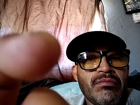 Snapshot of Mrpito7878 chatting on 02/25/25, 08:51 Mrpito7878 online show from 02/25/25, 08:51