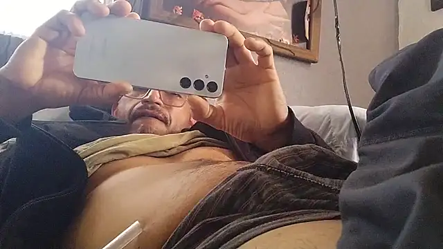 Snapshot of Mrpito7878 chatting on 03/04/25, 12:07 Mrpito7878 online show from 03/04/25, 12:07