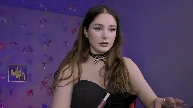 Snapshot of hazel_sullivan chatting on 01/10/26, 12:18 hazel sullivan online show from 01/10/26, 12:18
