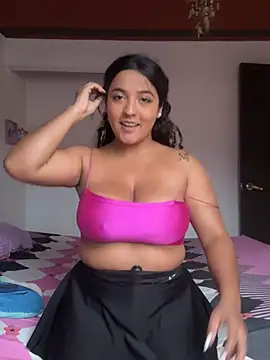 Snapshot of MarianaZapataa chatting on 02/21/25, 11:10 MarianaZapataa online show from 02/21/25, 11:10