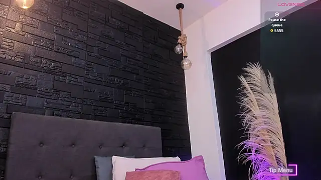 Snapshot of Maite_Smith_ chatting on 10/11/25, 12:15 Maite Smith  online show from 10/11/25, 12:15