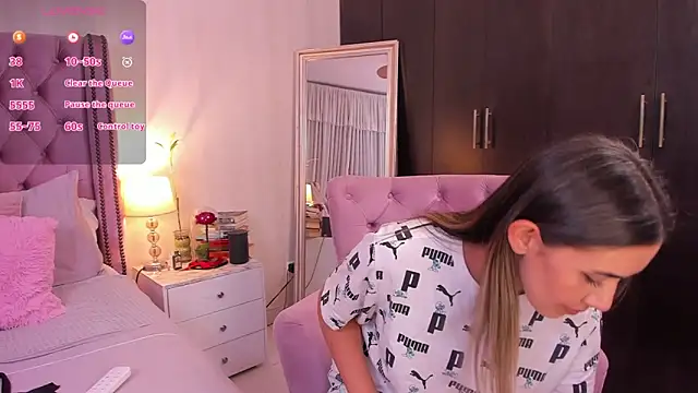 natashaleightt online show from 09/13/25, 11:59