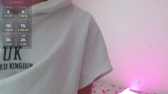 Snapshot of sloppy_cat chatting on 10/17/25, 09:06 sloppy cat online show from 10/17/25, 09:06