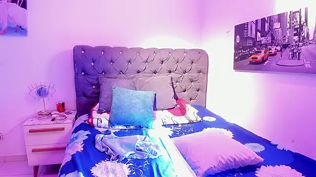 Snapshot of ScarletThompsonx chatting on 09/26/25, 11:53 ScarletThompsonx online show from 09/26/25, 11:53