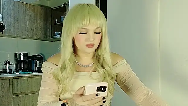 ScarletThompsonx online show from 06/30/26, 12:00