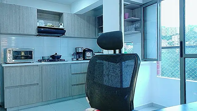 ScarletThompsonx online show from 07/08/26, 11:09