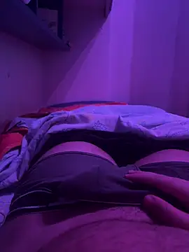 giuseppe18yo online show from 10/20/25, 12:00