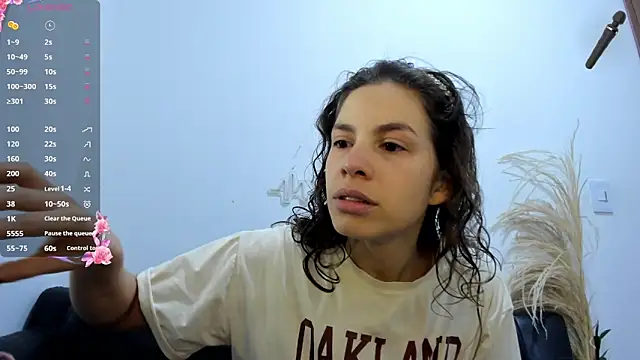 jessyegoldenn online show from 05/13/26, 04:37