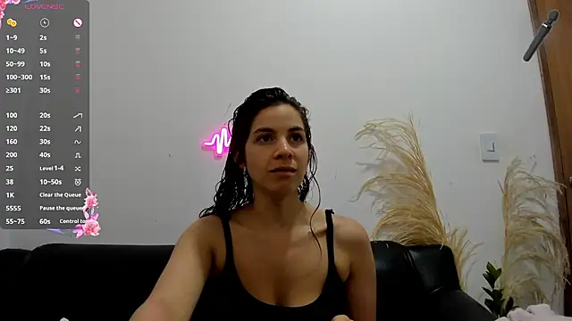 jessyegoldenn online show from 06/06/26, 04:55