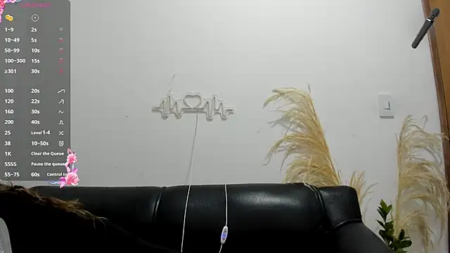 jessyegoldenn online show from 06/07/26, 08:01