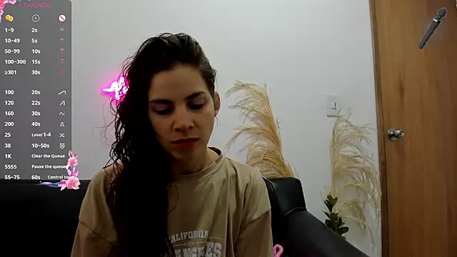 jessyegoldenn online show from 06/11/26, 03:10
