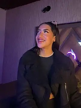 MichelleDiaz Pink online show from 11/09/25, 01:26