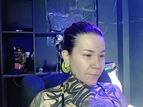 Snapshot of Pandora_9666 chatting on 12/04/25, 06:05 Pandora 9666 online show from 12/04/25, 06:05