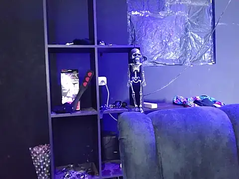 Snapshot of Pandora_9666 chatting on 12/13/25, 07:53 Pandora 9666 online show from 12/13/25, 07:53