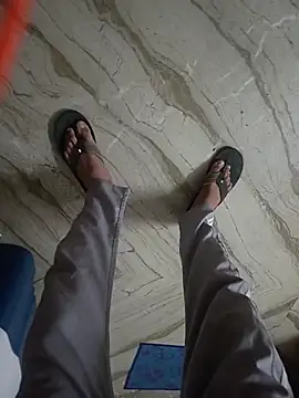 Snapshot of Delhi_BoyBigcock chatting on 11/11/25, 06:57 Delhi BoyBigcock online show from 11/11/25, 06:57