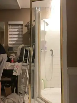 Snapshot of Polaroid_White chatting on 11/01/25, 02:57 Polaroid White online show from 11/01/25, 02:57