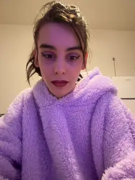 Snapshot of Mazzekyn chatting on 02/22/25, 11:57 Mazzekyn online show from 02/22/25, 11:57