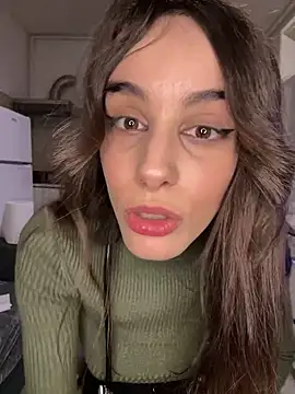 Snapshot of Mazzekyn chatting on 03/23/25, 01:31 Mazzekyn online show from 03/23/25, 01:31