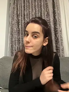 Snapshot of Mazzekyn chatting on 10/05/25, 04:16 Mazzekyn online show from 10/05/25, 04:16