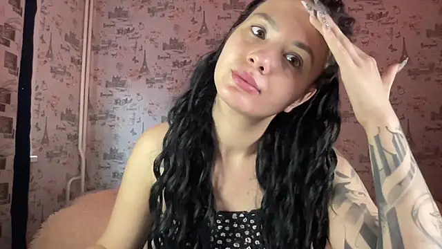 Just Scarlet  online show from 09/26/25, 06:06