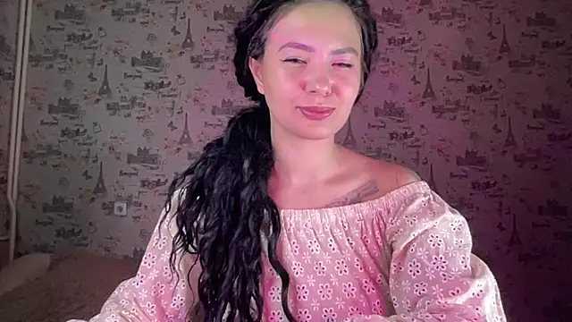 Just Scarlet  online show from 10/04/25, 10:35