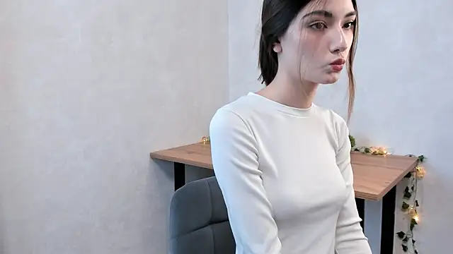 Snapshot of FloraEves chatting on 03/01/25, 04:15 FloraEves online show from 03/01/25, 04:15