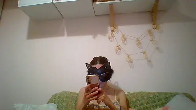 Snapshot of kittysissy chatting on 06/17/26, 08:10 kittysissy online show from 06/17/26, 08:10