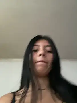 Snapshot of Alexandra090 chatting on 02/24/25, 07:41 Alexandra090 online show from 02/24/25, 07:41