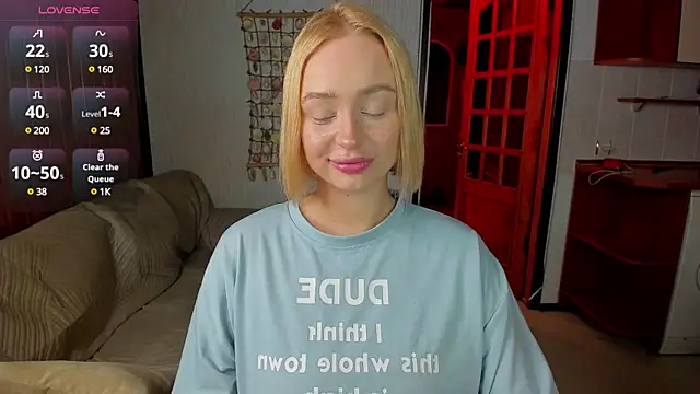 Snapshot of cutee_selena chatting on 03/07/25, 10:54 cutee selena online show from 03/07/25, 10:54