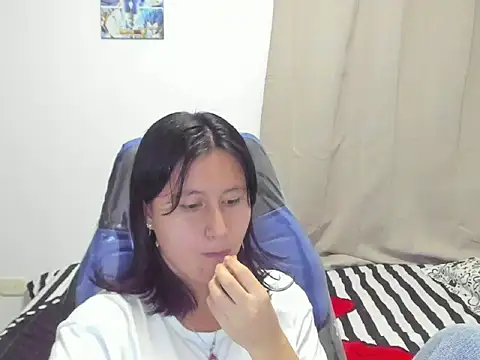 Snapshot of xoxo_kiitty chatting on 10/02/25, 03:46 xoxo kiitty online show from 10/02/25, 03:46