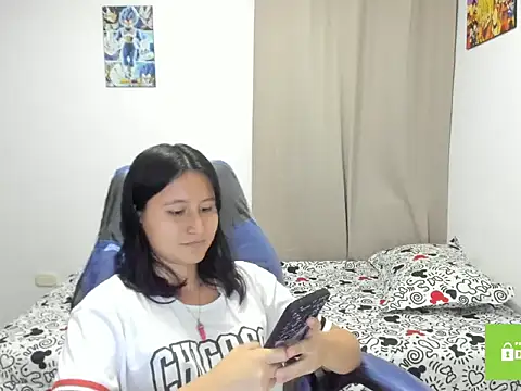 Snapshot of xoxo_kiitty chatting on 11/13/25, 03:05 xoxo kiitty online show from 11/13/25, 03:05