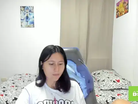 Snapshot of xoxo_kiitty chatting on 11/20/25, 03:39 xoxo kiitty online show from 11/20/25, 03:39