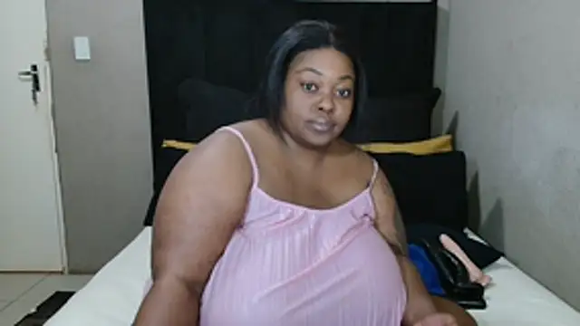 Snapshot of Lusty_N_Busty chatting on 06/05/26, 05:29 Lusty N Busty online show from 06/05/26, 05:29