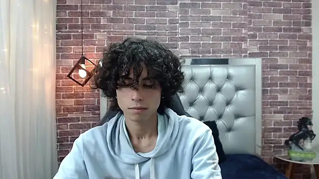andres ocasio online show from 03/01/25, 04:33