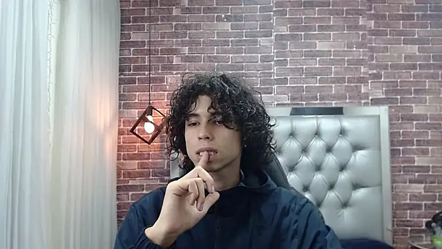 andres ocasio online show from 03/04/25, 01:06