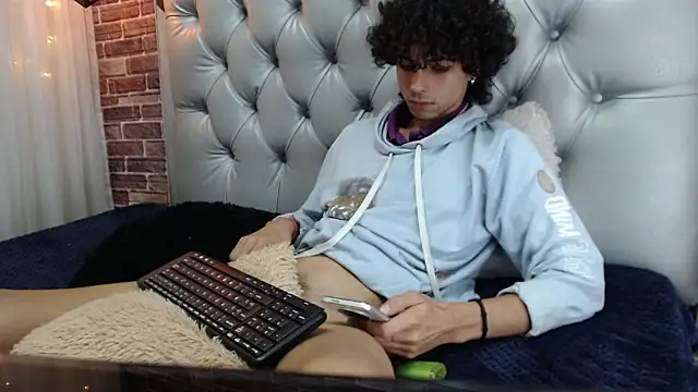 andres ocasio online show from 03/11/25, 05:02