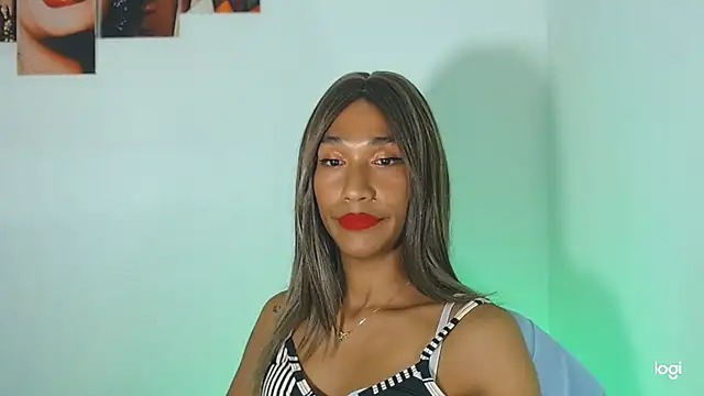 Snapshot of red_veltet chatting on 09/14/25, 01:16 red veltet online show from 09/14/25, 01:16