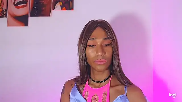 Snapshot of red_veltet chatting on 09/15/25, 05:24 red veltet online show from 09/15/25, 05:24