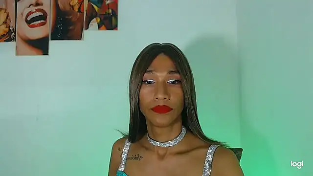 Snapshot of red_veltet chatting on 10/11/25, 04:27 red veltet online show from 10/11/25, 04:27