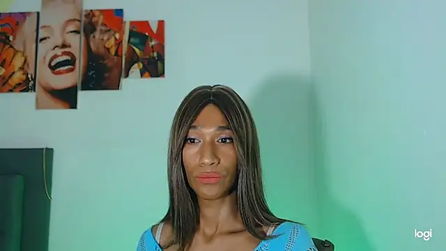 Snapshot of red_veltet chatting on 11/05/25, 03:28 red veltet online show from 11/05/25, 03:28