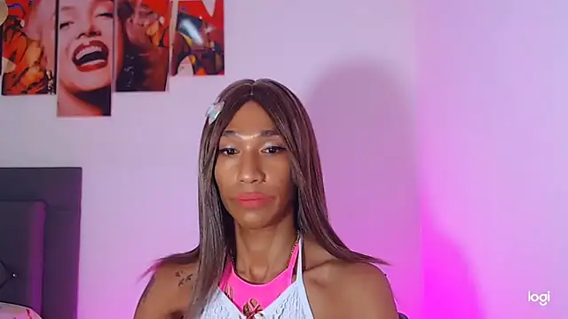 Snapshot of red_veltet chatting on 11/17/25, 03:18 red veltet online show from 11/17/25, 03:18